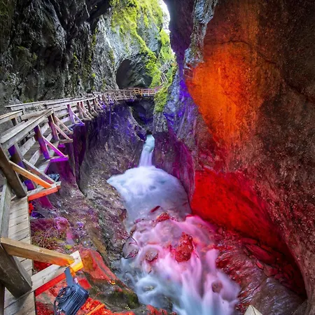 Aparthotel Alpenparks & Orgler 4*