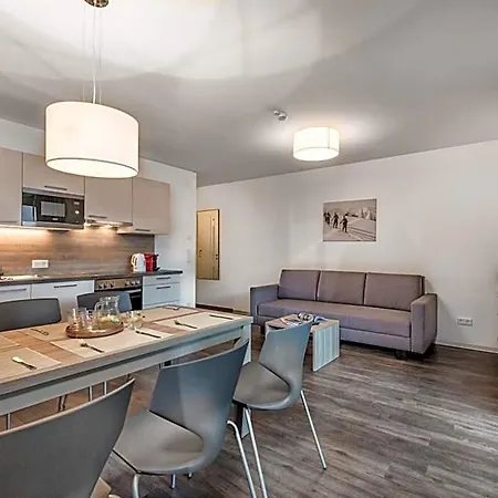 Alpenparks Hotel&apartment Orgler 4*