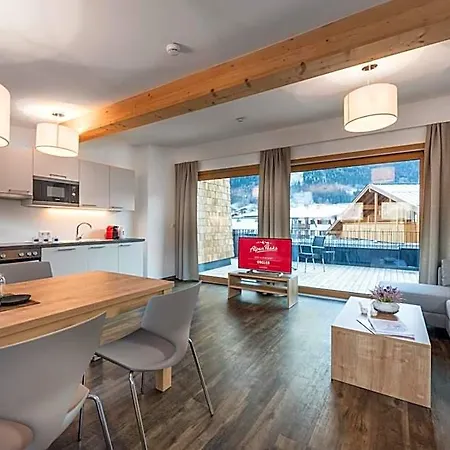 Aparthotel Alpenparks Hotel&apartment Orgler 4*