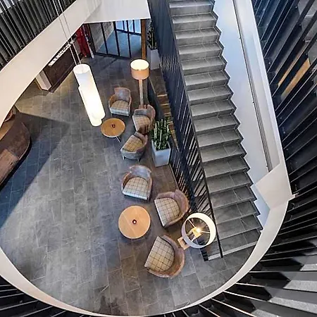 Aparthotel Alpenparks Hotel&apartment Orgler 4*