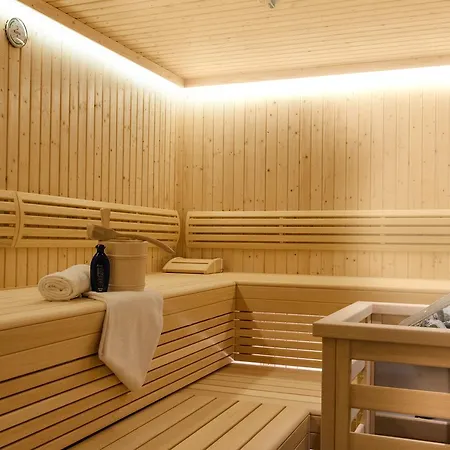 Alpenparks & Orgler Aparthotel 4*