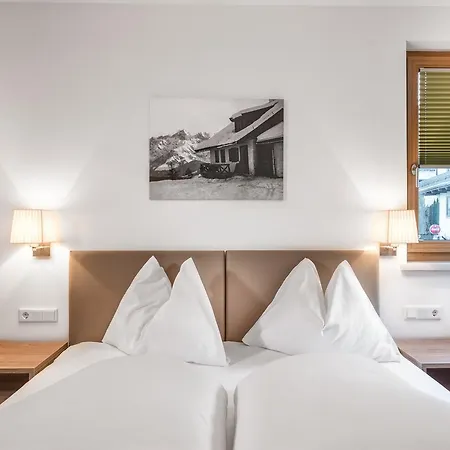 Alpenparks & Orgler Hotel apartamentowy Kaprun