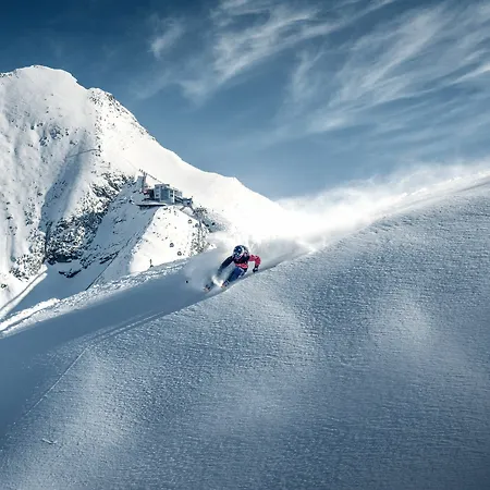 Alpenparks & Orgler Aparthotel 4*