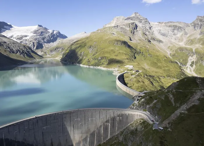 Апарт-отель Alpenparks & Orgler Капрун