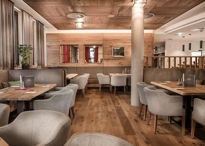 Ξενοδοχείο με διαμερίσματα Alpenparks & Orgler