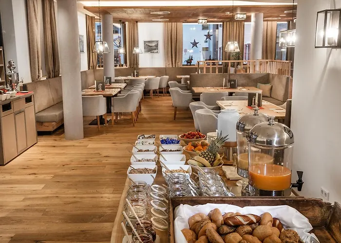 Ξενοδοχείο με διαμερίσματα Alpenparks & Orgler