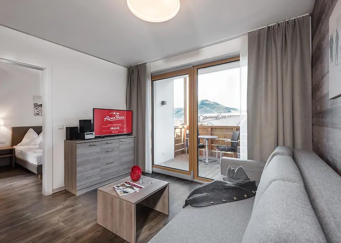 Aparthotel Alpenparks & Orgler 4*